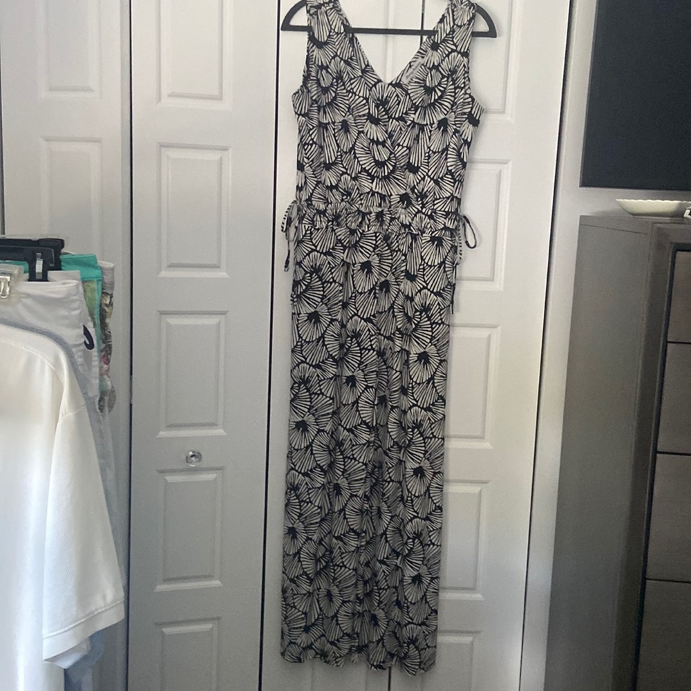 Tommy Bahama women’s jumpsuit size medium